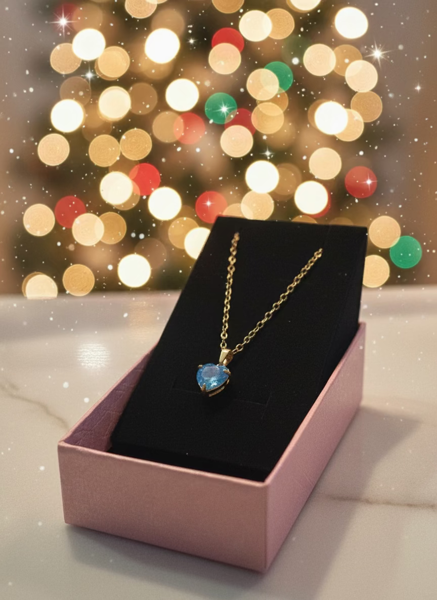 Heart pendant necklace