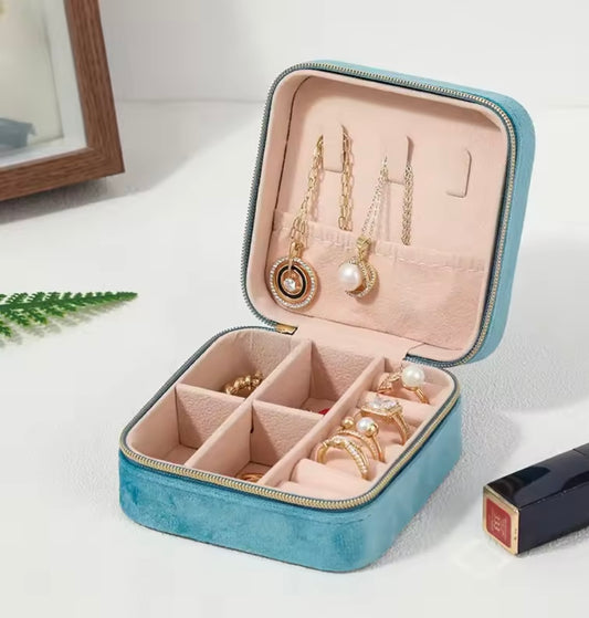 Velvet jewelry storage travel box